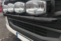Black Stainless Steel Grill Bar E + Jumbo LED Spots For Iveco S-Way